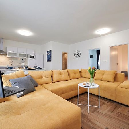 New 4* Apartman Zoa In Τρογκίρ Εξωτερικό φωτογραφία